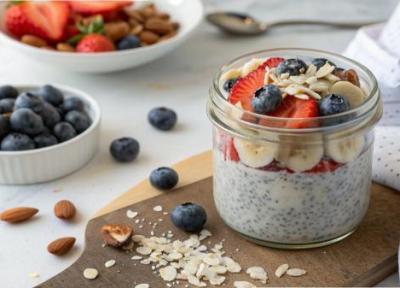 طرز تهیه پودینگ چیا با شیر بادام؛ دسری سالم، فوری و بدون شکر طرز تهیه پودینگ چیا با شیر بادام؛ دسری سالم، فوری و بدون شکر